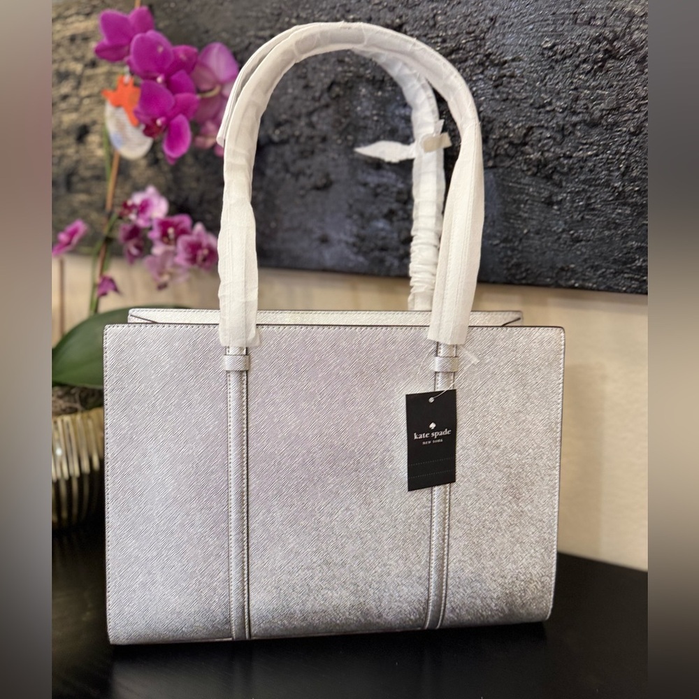💥💥Price Drop💥 KATE SPADE KENZIE METALLIC LARGE TOTE NWT - Picture 2 of 16